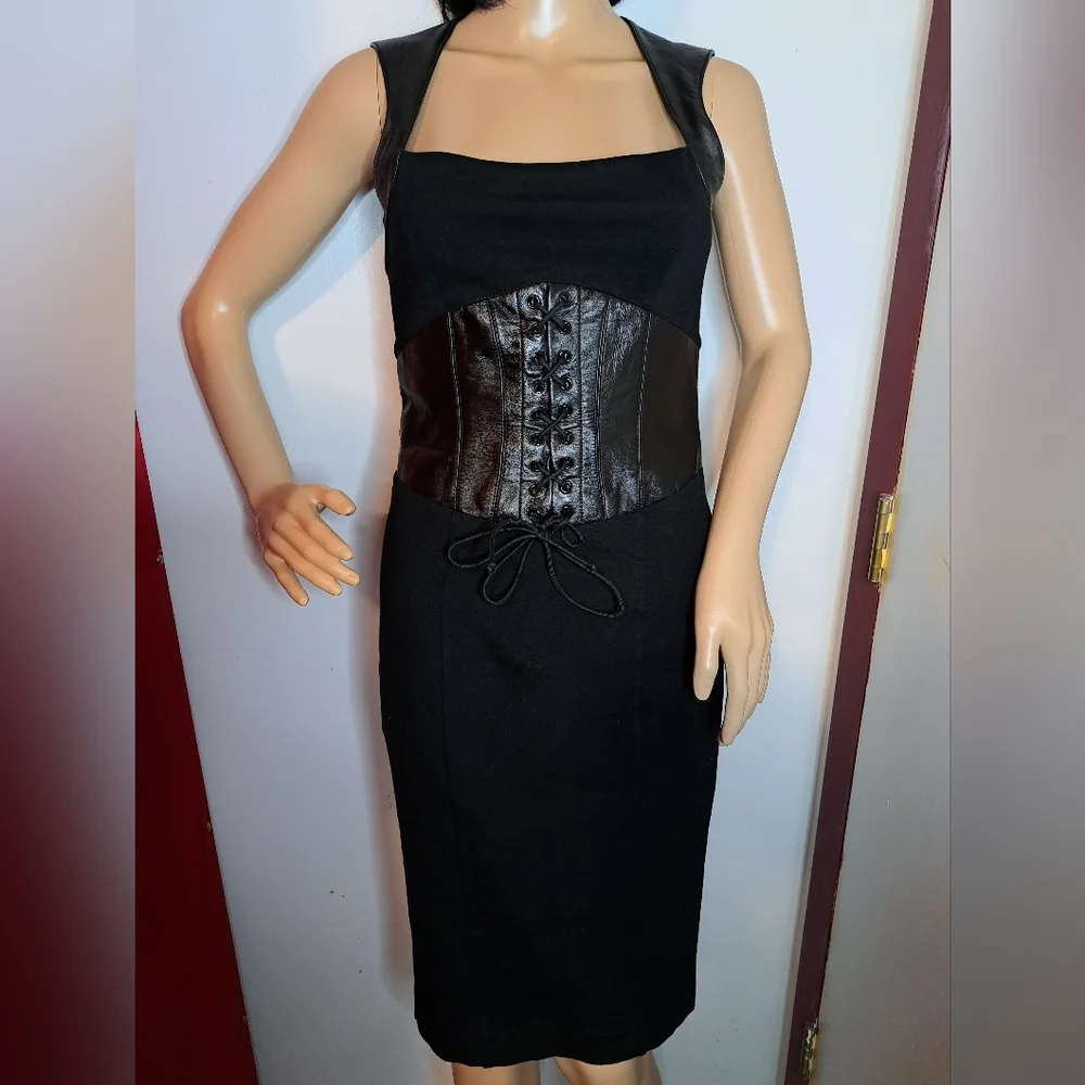 Bebe leathered dress - Picture 2 of 10